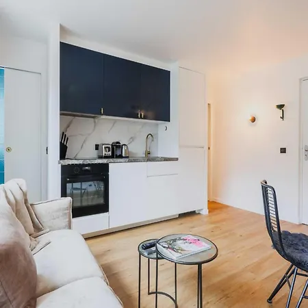 Apartment Elegant - 2br 6p - Canal St Martin Paris
