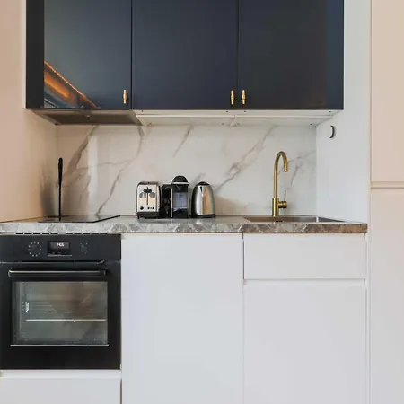 Elegant - 2br 6p - Canal St Martin Apartment Paris